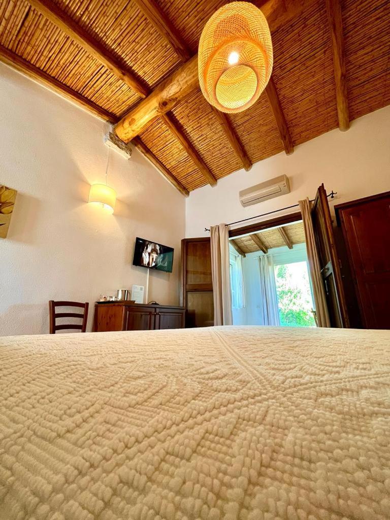 Agriturismo Li Scopi San Teodoro  Exterior photo